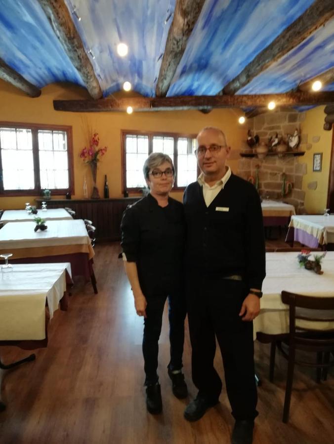 Apartamentos La Venta Del Rome Horta de Sant Joan Buitenkant foto
